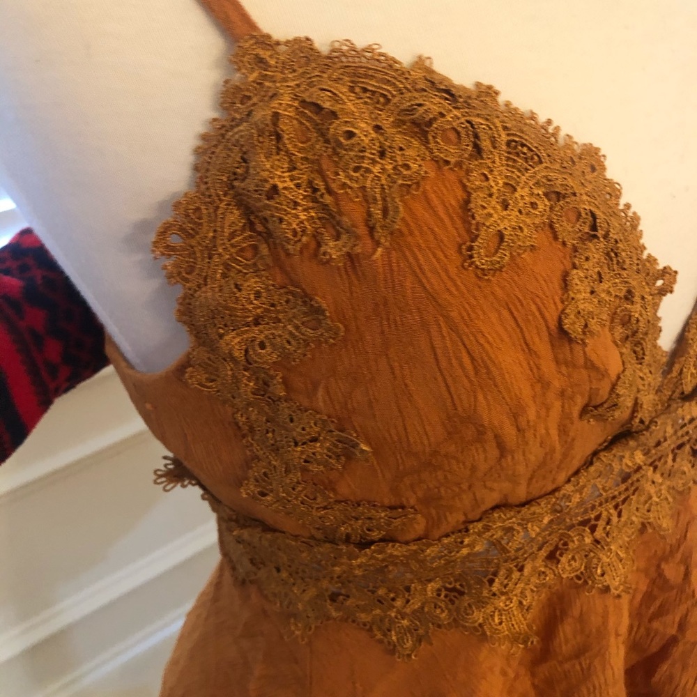 Dress - Picture 2 of 2